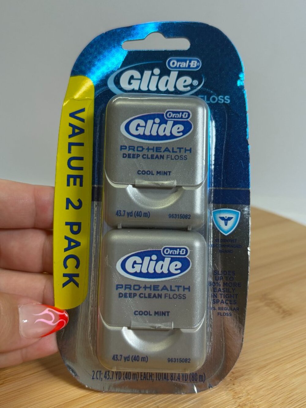 Oral-B Glide Pro Health Deep Clean Dental Floss 40 m 43.7 yd 2 Pack DISCONTINUED